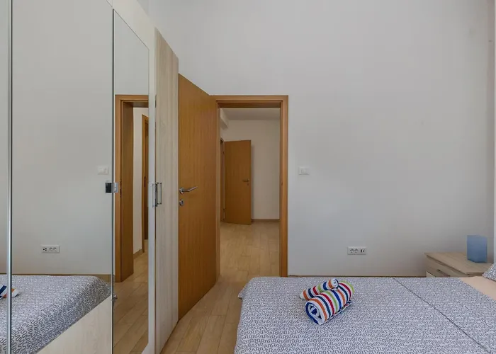 Appartamento 2 Bedroom Amazing In *