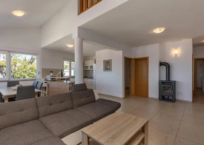 2 Bedroom Amazing In * Njivice