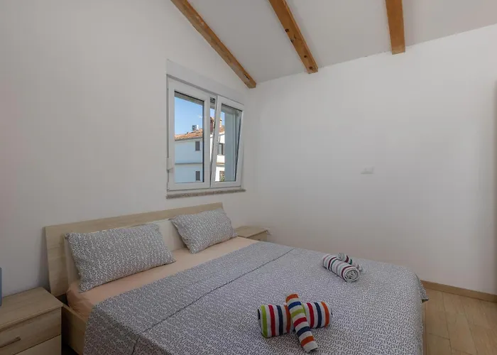 2 Bedroom Amazing In Njivice