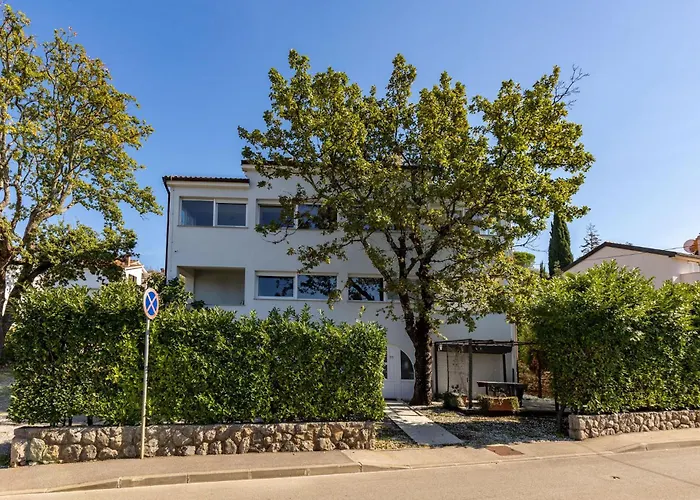 2 Bedroom Amazing In *