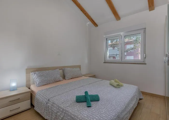 2 Bedroom Amazing In Njivice