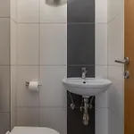 2 Bedroom Amazing In *